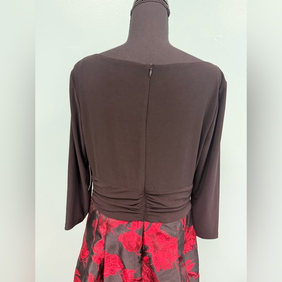 Jessica Howard women's pleated zippered floral 3/4 sleeves in black/red size 14 - Picture 10 of 11